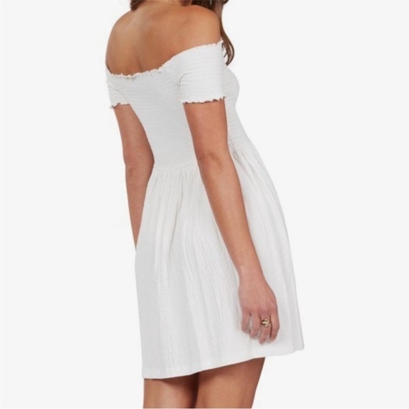 ROXY off the shoulder smocked white dress - Picture 3 of 5